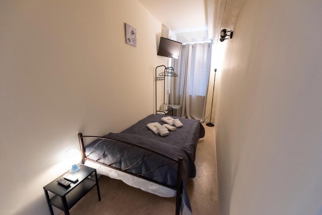 Ferienwohnung Pure Urban Bedboxes Acropolis Metro Petralona Athen Exterior foto