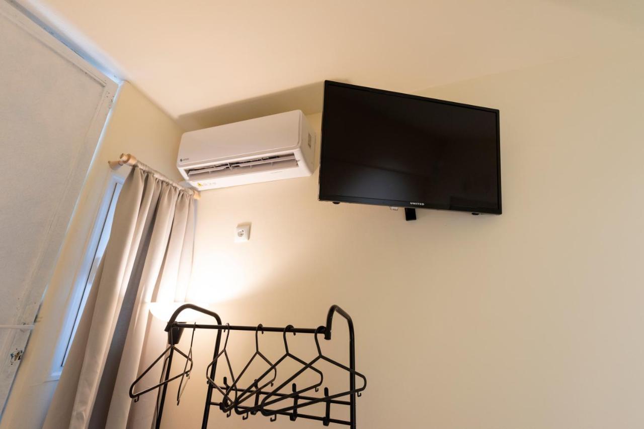 Ferienwohnung Pure Urban Bedboxes Acropolis Metro Petralona Athen Exterior foto