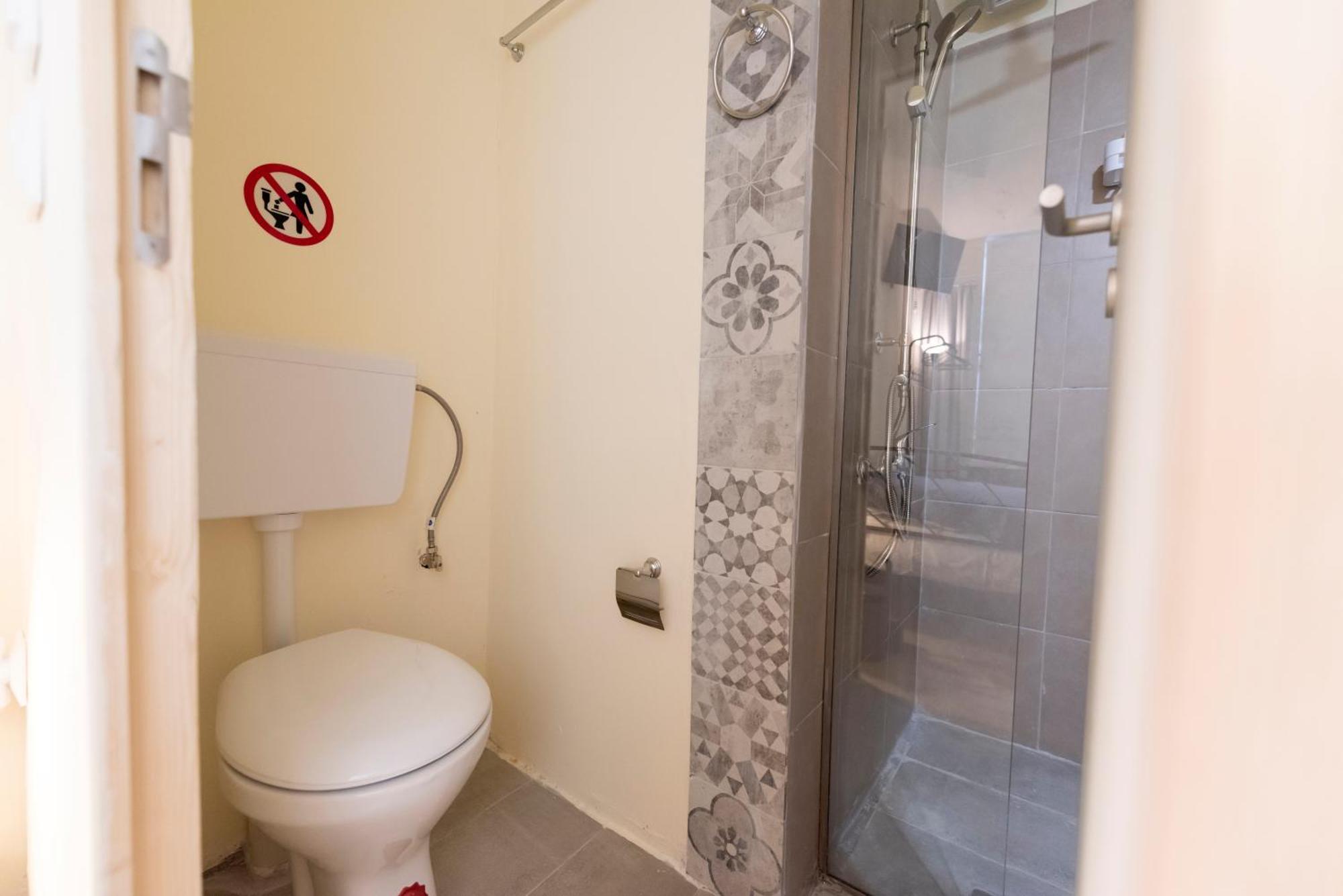 Ferienwohnung Pure Urban Bedboxes Acropolis Metro Petralona Athen Exterior foto